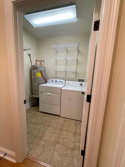 Building Photo - 20637 Blueberry Ln