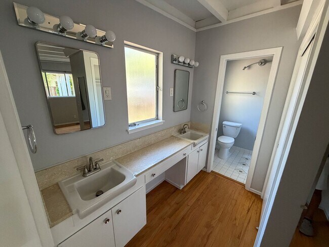 Building Photo - 3630 Lupine Ave