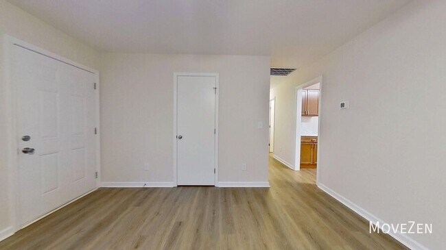 Building Photo - 501 Harris Rd