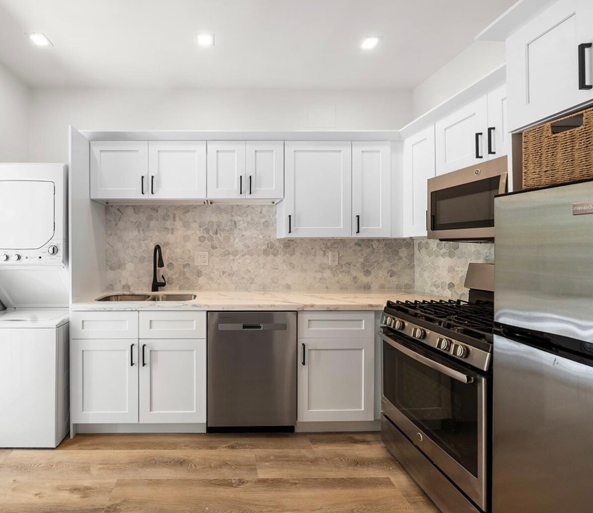 Building Photo - 2411 Biscayne Blvd