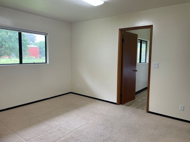 Building Photo - White, June K. (Kohala)