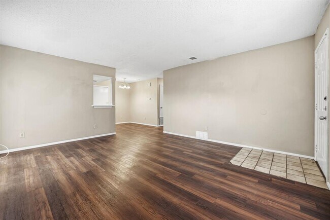 Building Photo - 5200 Nuckols Crossing Rd