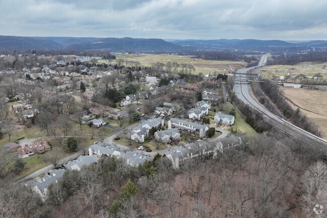 Aerial Photo - Fairways of Oakmont