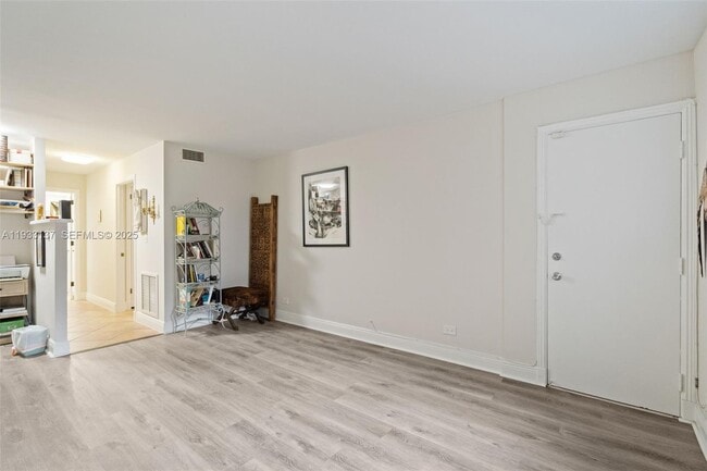 Building Photo - 8107 SW 72nd Ave