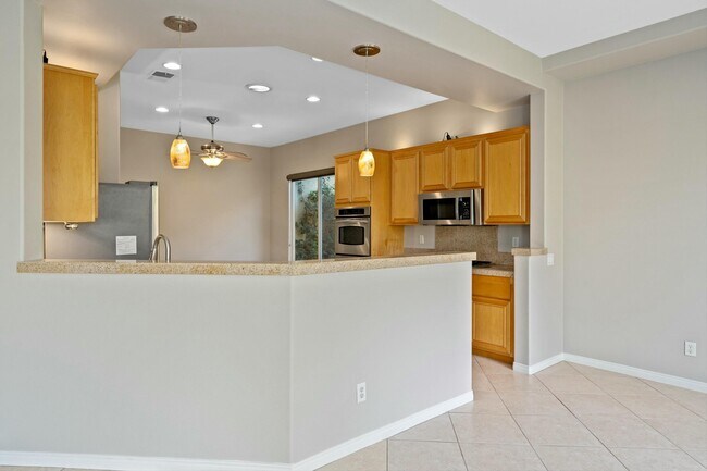 Building Photo - 79862 Amora Dr