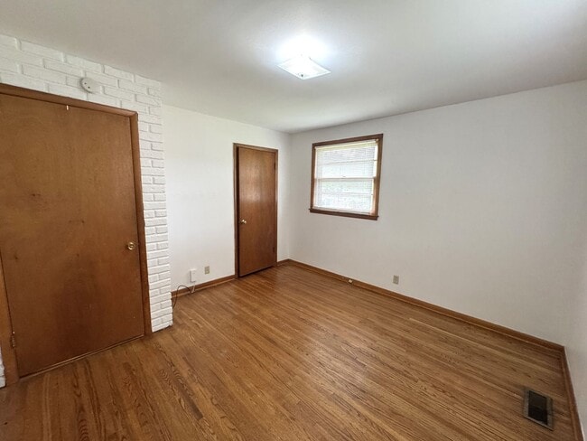 Building Photo - Excellent 2 Bedroom Home in East Nashville!