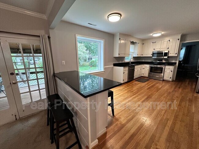 Building Photo - 1825 Red Queen Ct