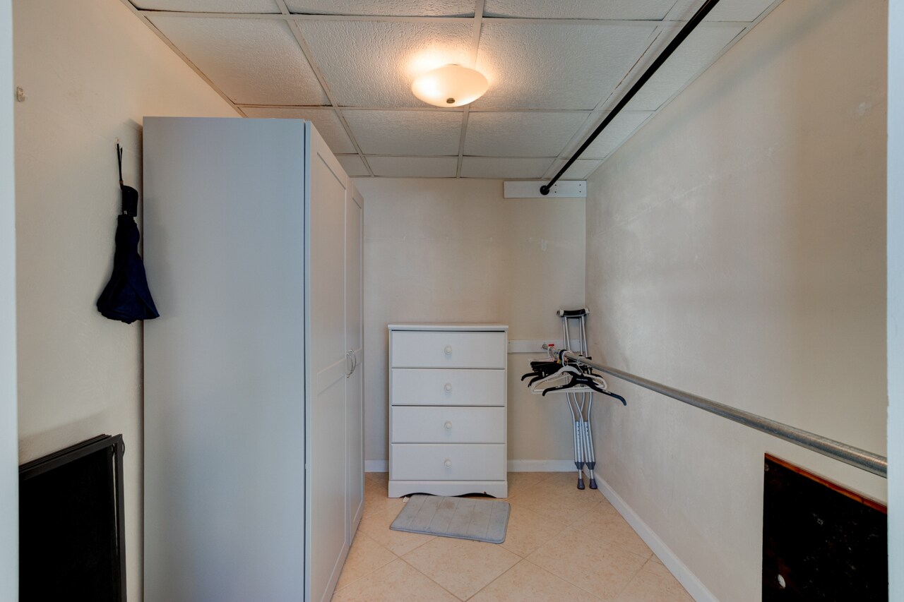 Building Photo - 915 Ocean Shore Blvd