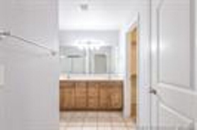 Building Photo - Well maintained home in a great location within Prestin lakes.