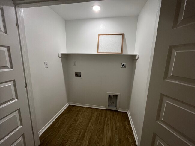 Building Photo - 410 Moonlight Graham Blvd