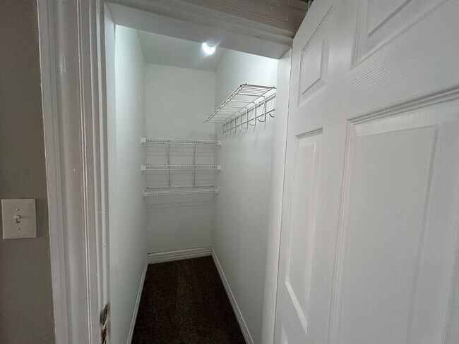 Building Photo - 1324 Beech Ave