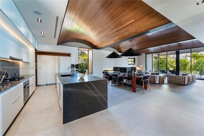 Building Photo - 8055 Noremac Ave