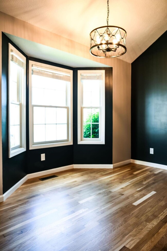 Building Photo - 227 Dowler Dr