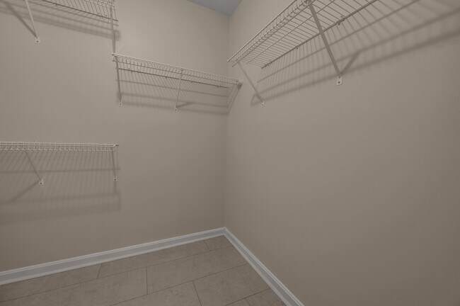 Building Photo - 2347 Stonewood Ln