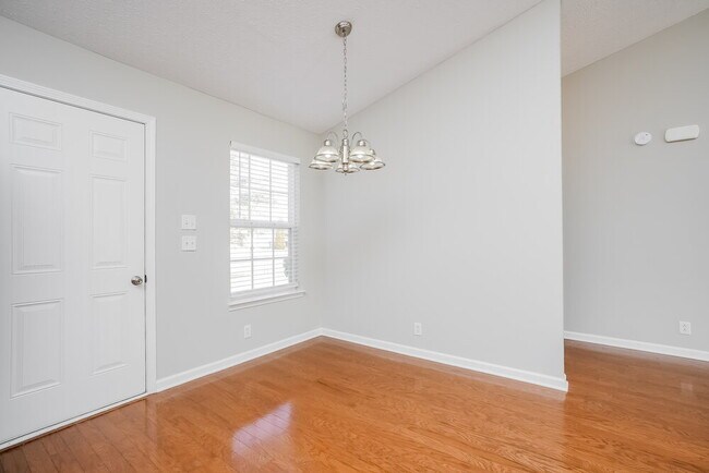 Building Photo - 3327 Velvet Court