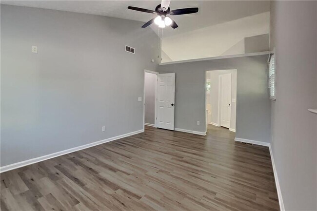 Building Photo - 524 Meadowfield Ct