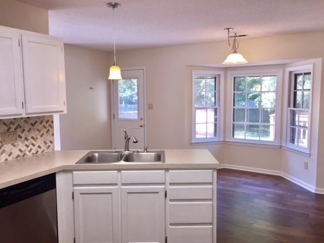 Building Photo - Like New Home Near Sisky YMCA