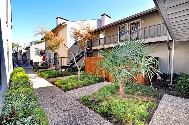 Building Photo - 5909 Birchbrook Dr