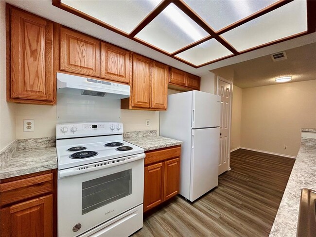 Building Photo - 9308 Kempler Dr