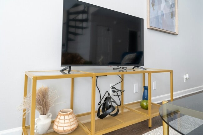 Building Photo - 20 Finch Trl NE