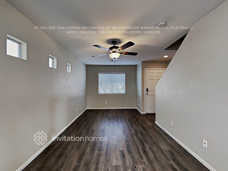 Building Photo - 5213 Los Pinos St