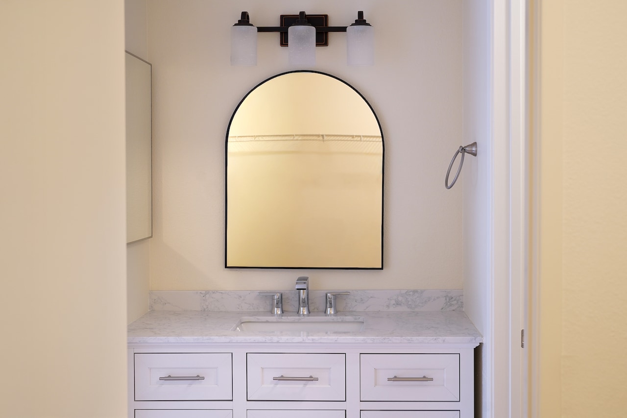 Building Photo - 17161 Alva Rd