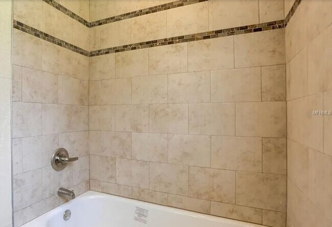 Building Photo - Home For Rent in St Petersburg!