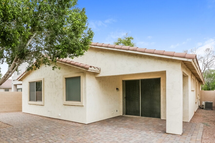 Building Photo - 6842 S 26th Pl