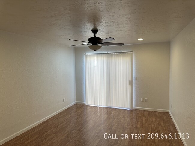 Building Photo - 541 San Vincente Ct