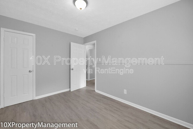 Building Photo - 1660 Shady Lane Rd