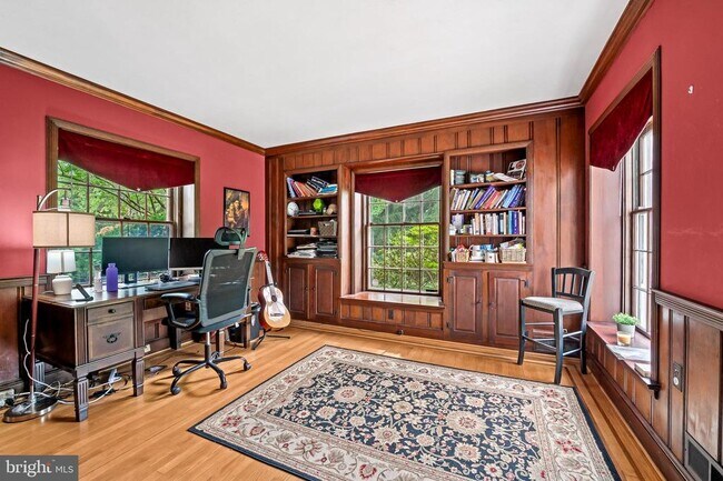 Building Photo - 5113 N Charles St