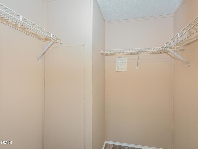 Building Photo - 4304 Amherst St