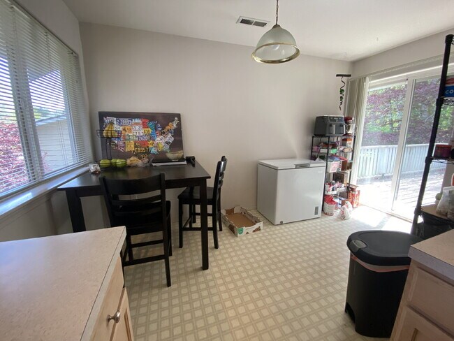 Building Photo - Quiet Corner Townhome | 2 Bed + 2 Bath | Spacious Bedrooms | Pet Friendly | W/D | $1,900/mo