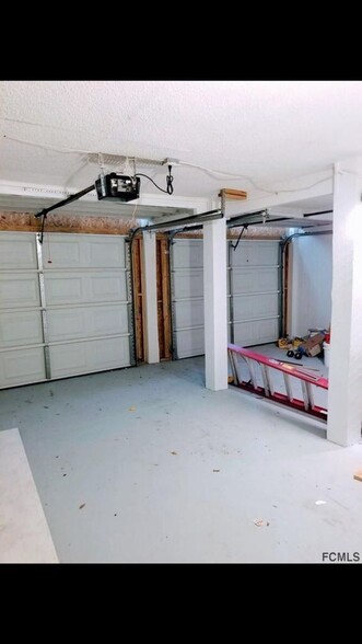 Building Photo - 290 S Old Kings Rd