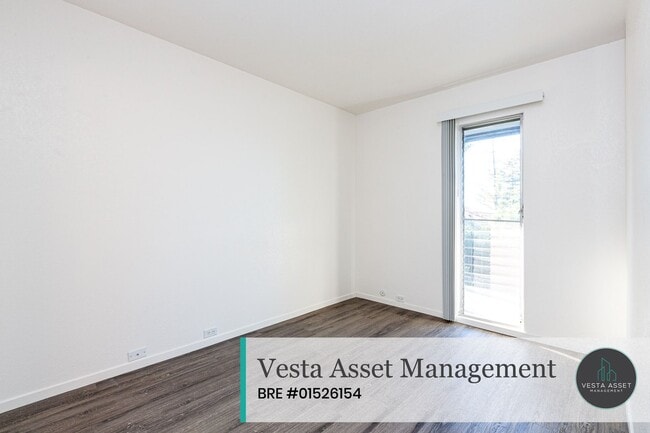 Building Photo - 225 Clifton St