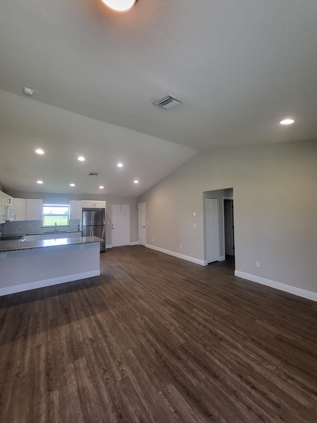 Building Photo - 8309 Lena Ct