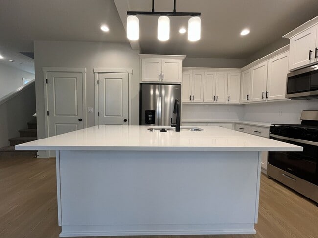 Building Photo - Modern 2025-Built 4 Bedroom Home with EV Charging, 5kW Solar, Open-Concept Living, Scenic Outdoor...