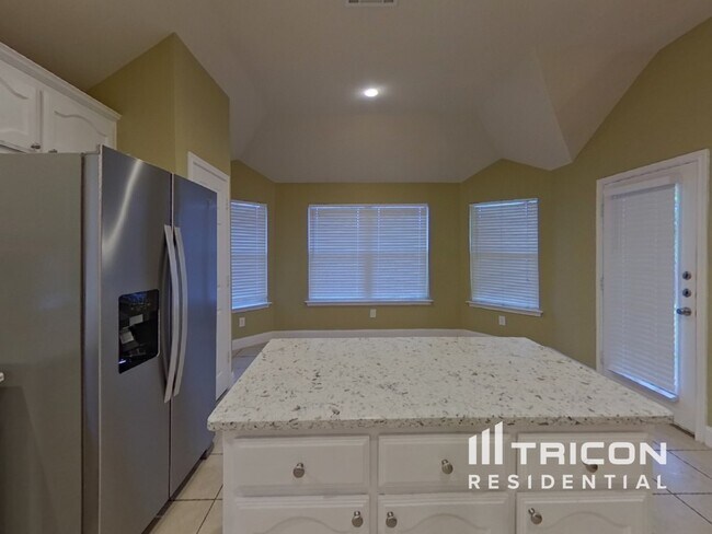 Building Photo - 515 Crownpoint Ln