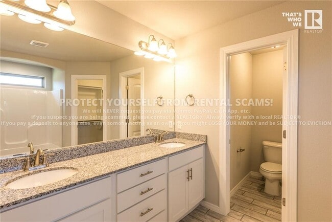 Building Photo - 124 N Benchmark Ln