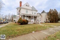 Building Photo - 1101 Lake Ave