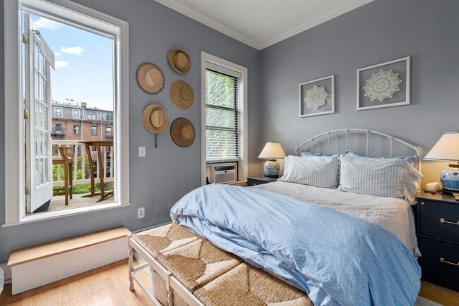 Building Photo - 406 Columbus Ave