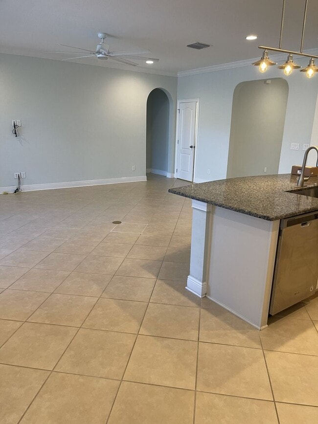 Building Photo - Paradise, Tranquility & Convenience — A Must-See Home in The Reserve at Minneola