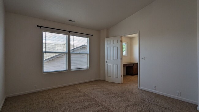 Building Photo - 11842 Asplund Grove