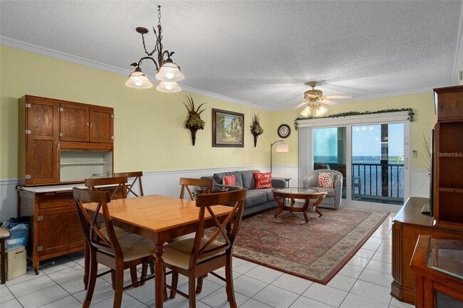 Building Photo - 8211 Brent St