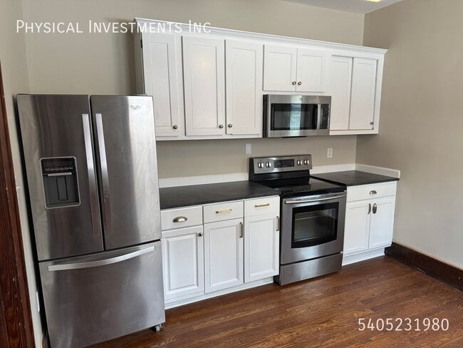 Building Photo - 1729 Moorman Ave NW
