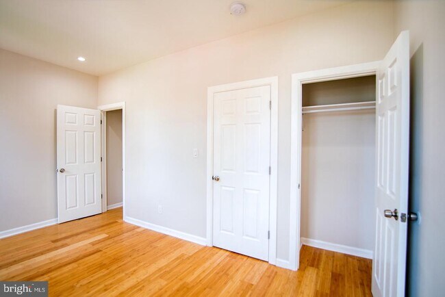 Building Photo - 2428 Sharswood St