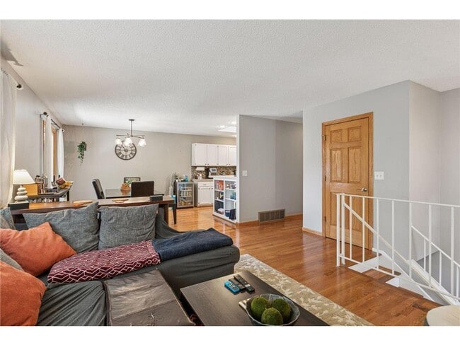 Building Photo - 2265 Oregon Ct