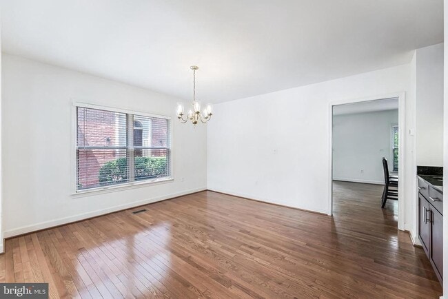 Building Photo - 1443 Hampton Hill Cir