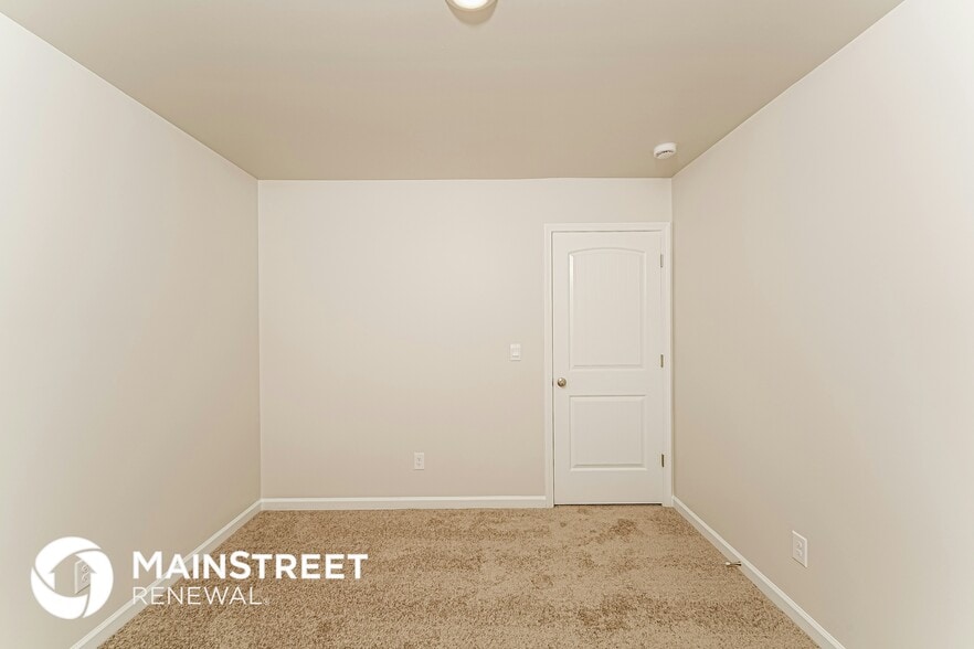 Building Photo - 1113 Archers Trail E