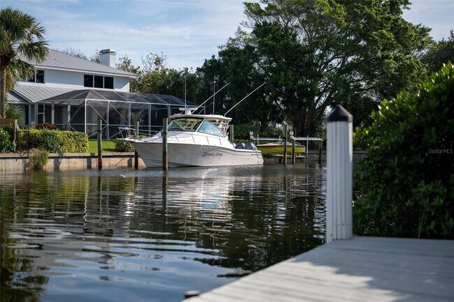 Building Photo - 5 Cache Cay Dr